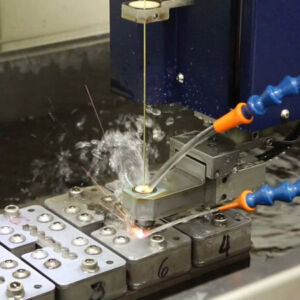 Electroerosion-de-corte-por-hilo