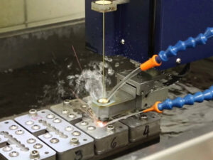 Electroerosion-de-corte-por-hilo